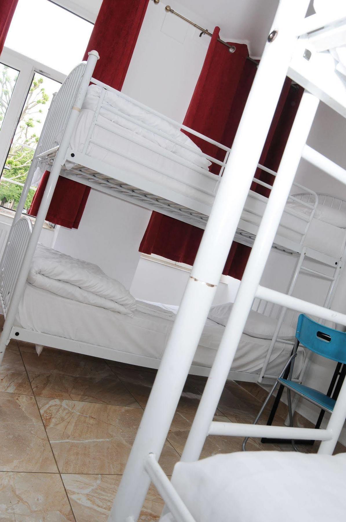 Hostel Abercorn House *