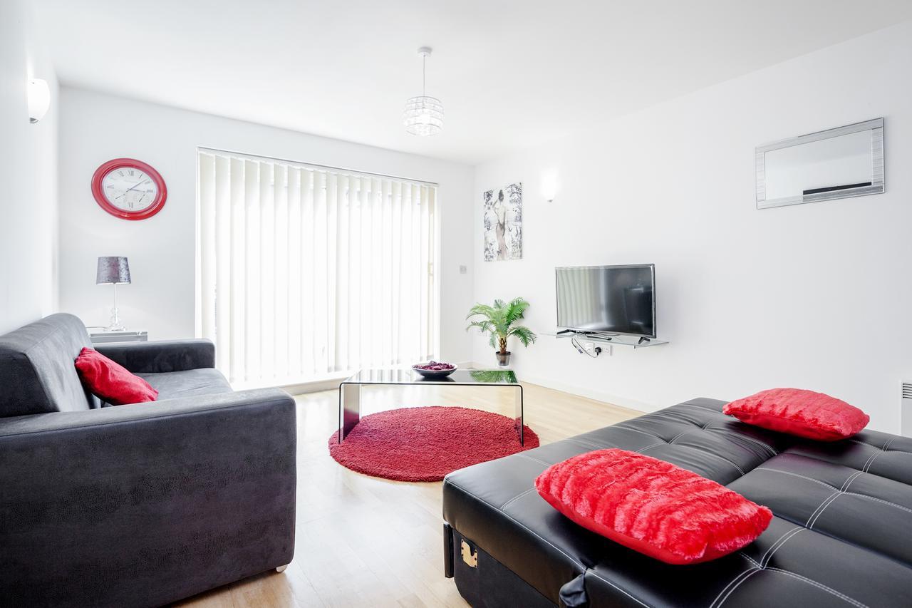Premium By Excel * Londen