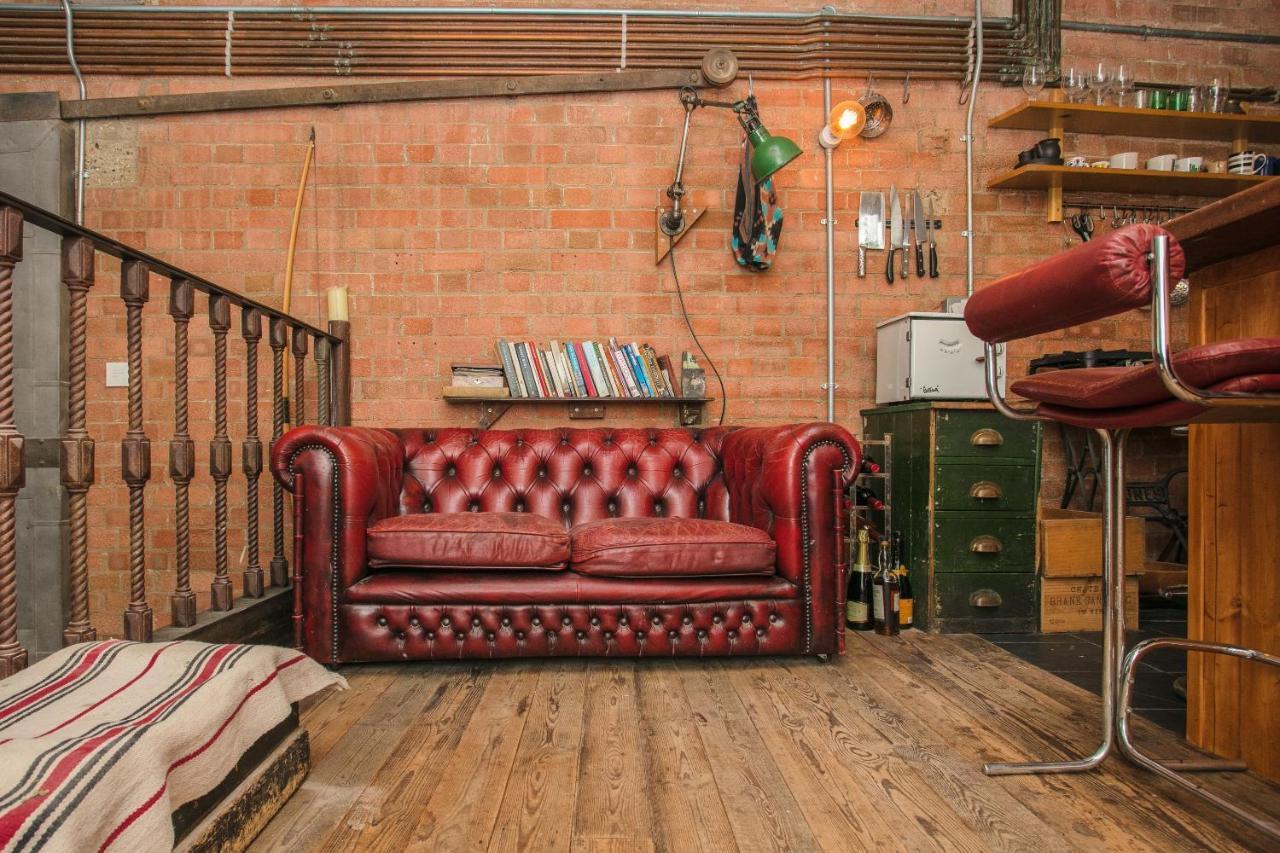 1000+ Square Foot Loft In Former Factory Apartment *