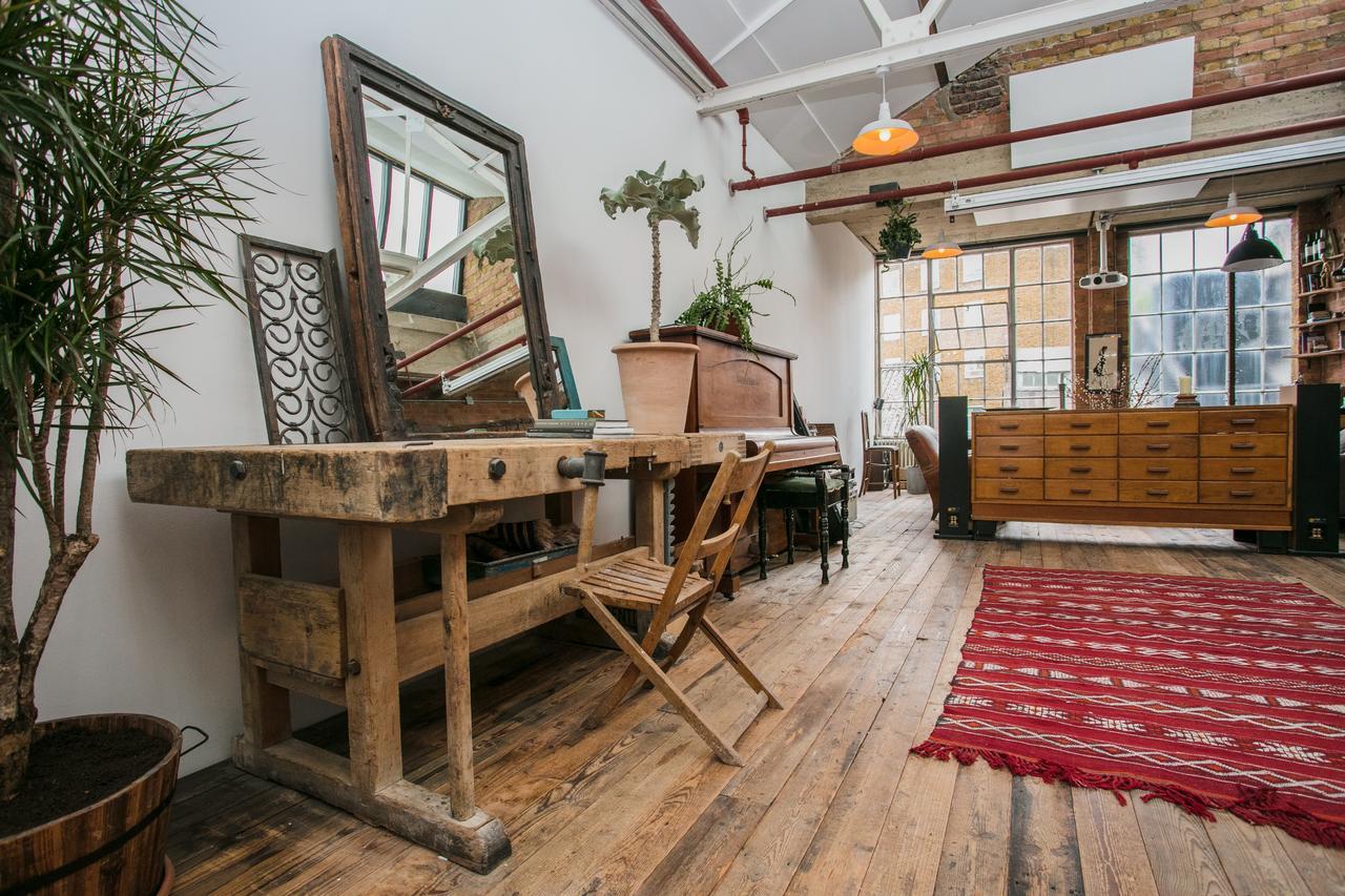 Apartment 1000+ Square Foot Loft In Former Factory London