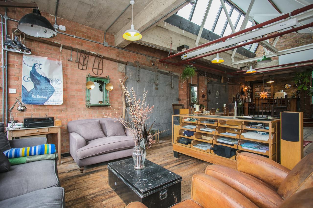 1000+ Square Foot Loft In Former Factory Apartment *