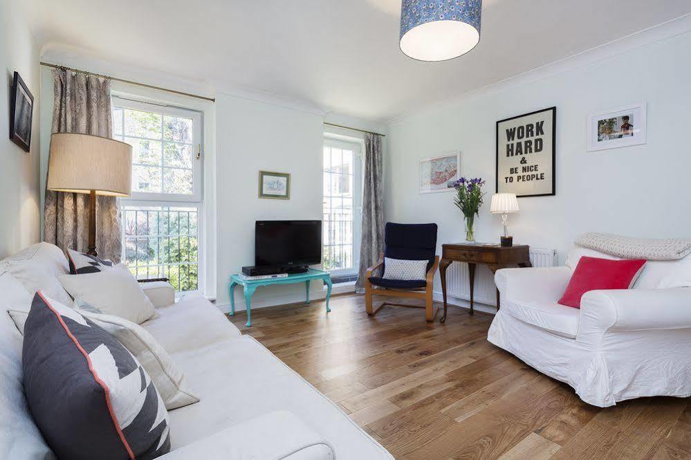 Veeve 3 Bed Flat With Parking Walford Road Stoke Newington 4* London