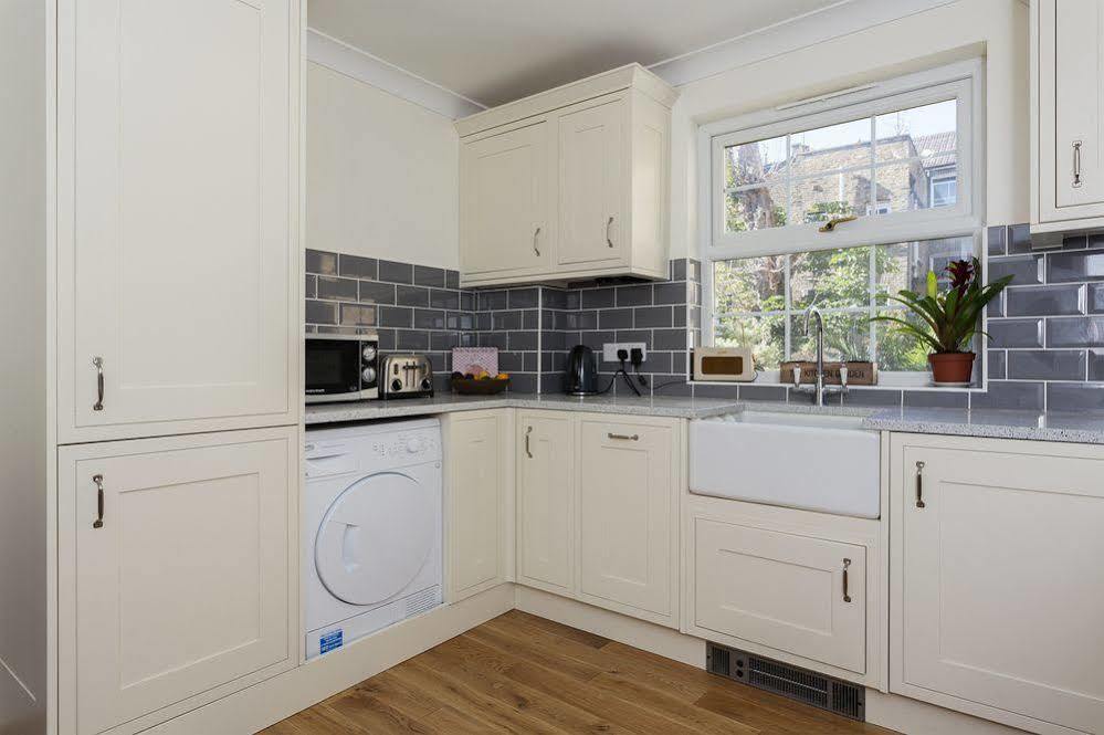 Hotel Veeve 3 Bed Flat With Parking Walford Road Stoke Newington 4*