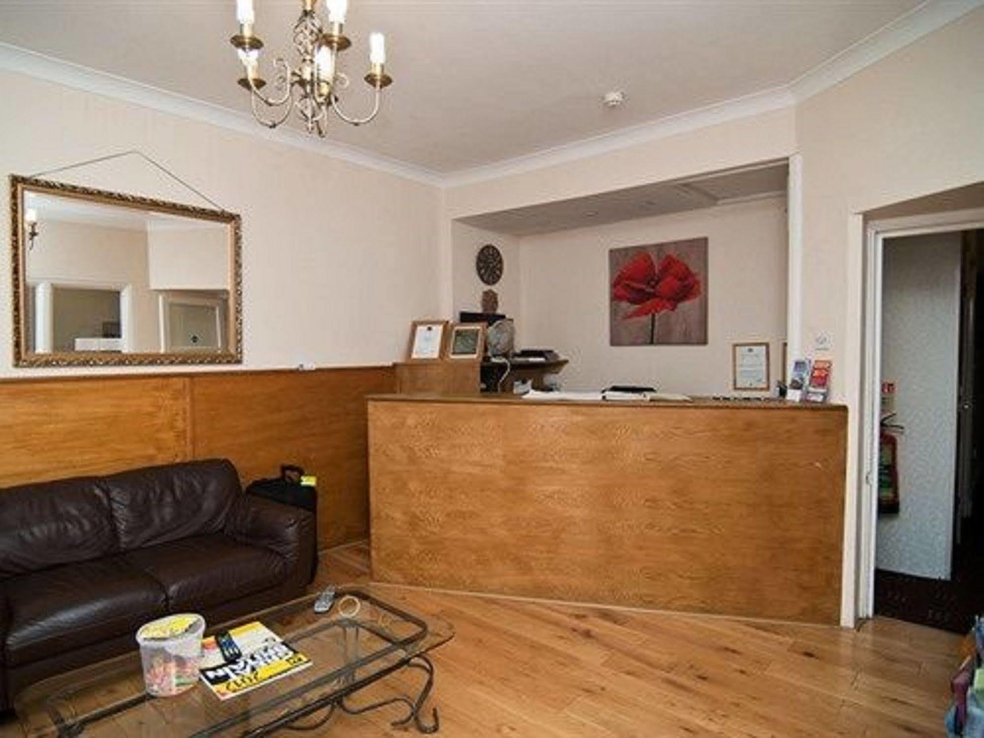 Astoria Guest house 3*