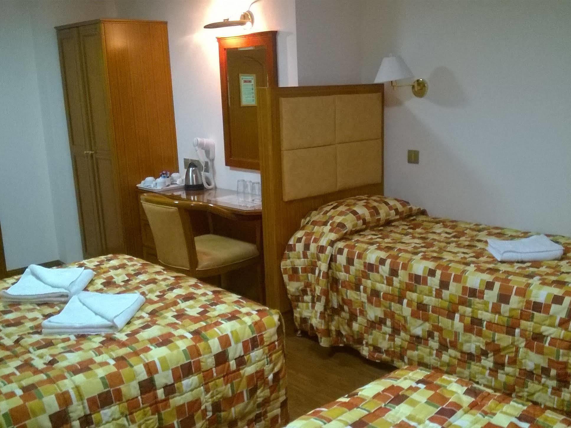 Hotel Leigham Court 2*