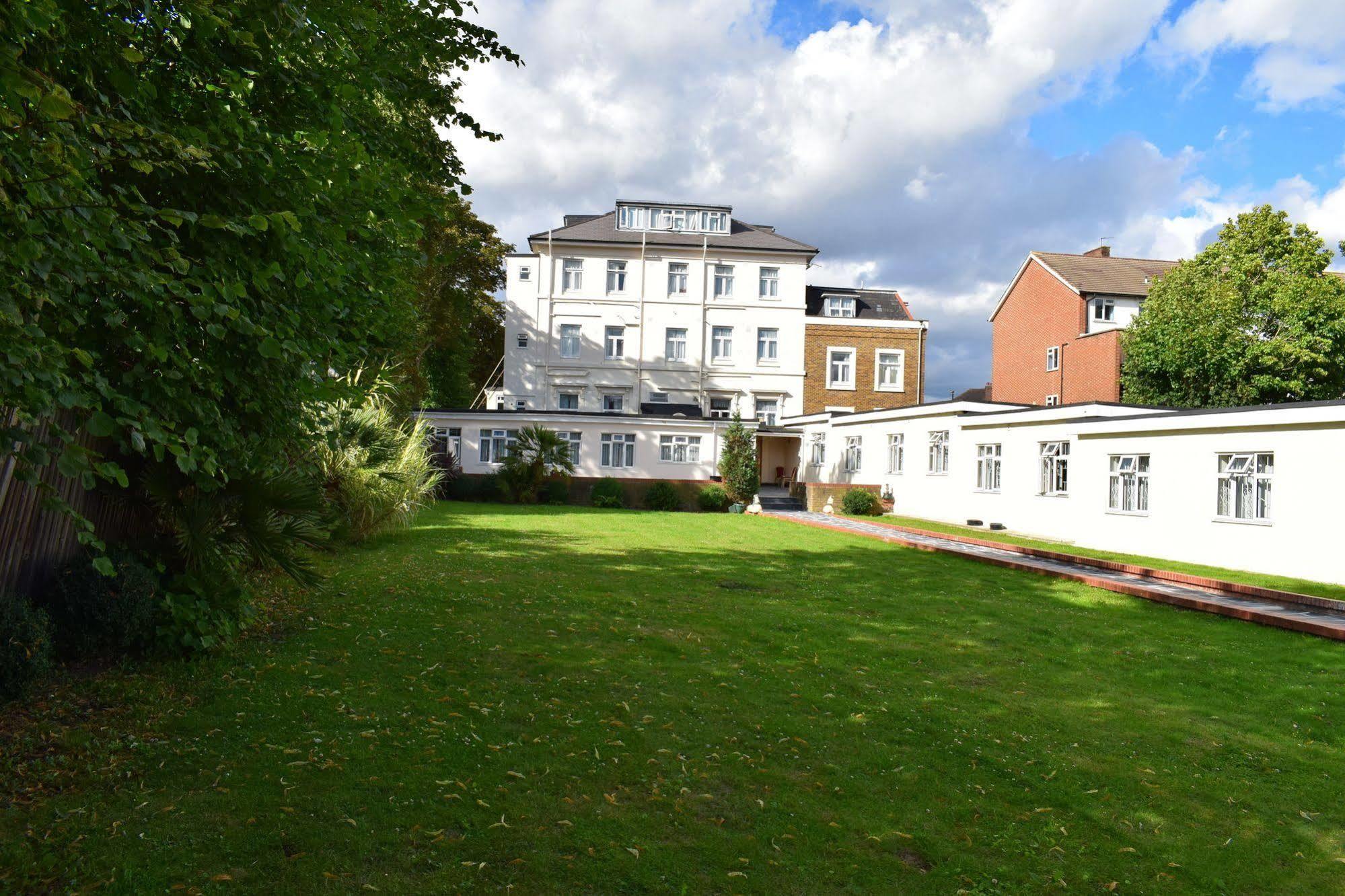 Leigham Court 2*