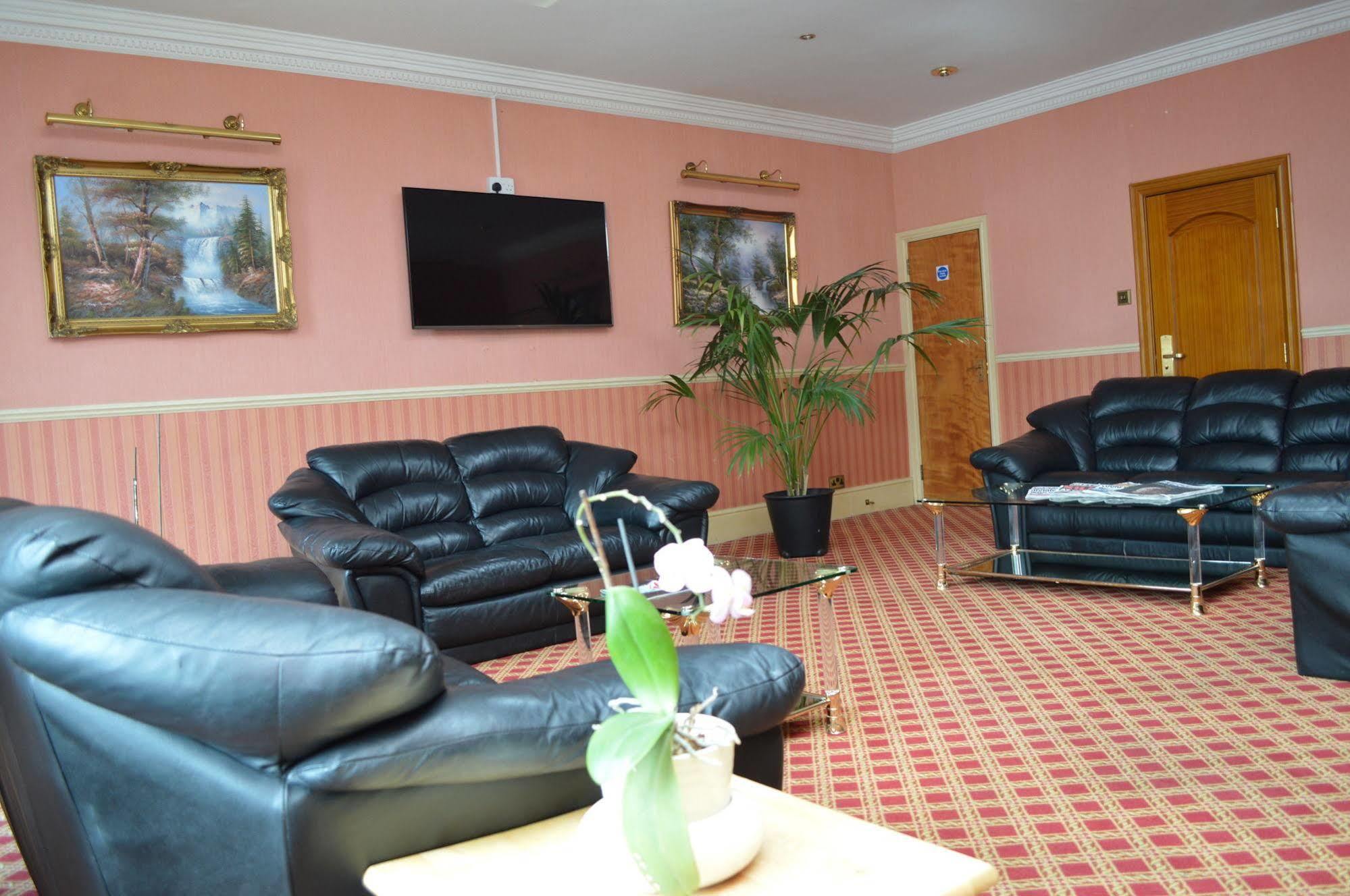 Leigham Court 2* London