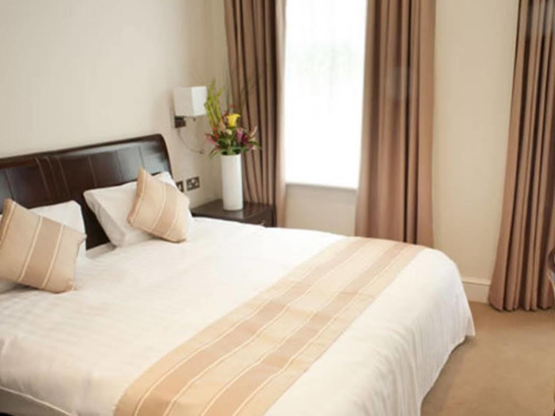 The Kensington Hotel 3*