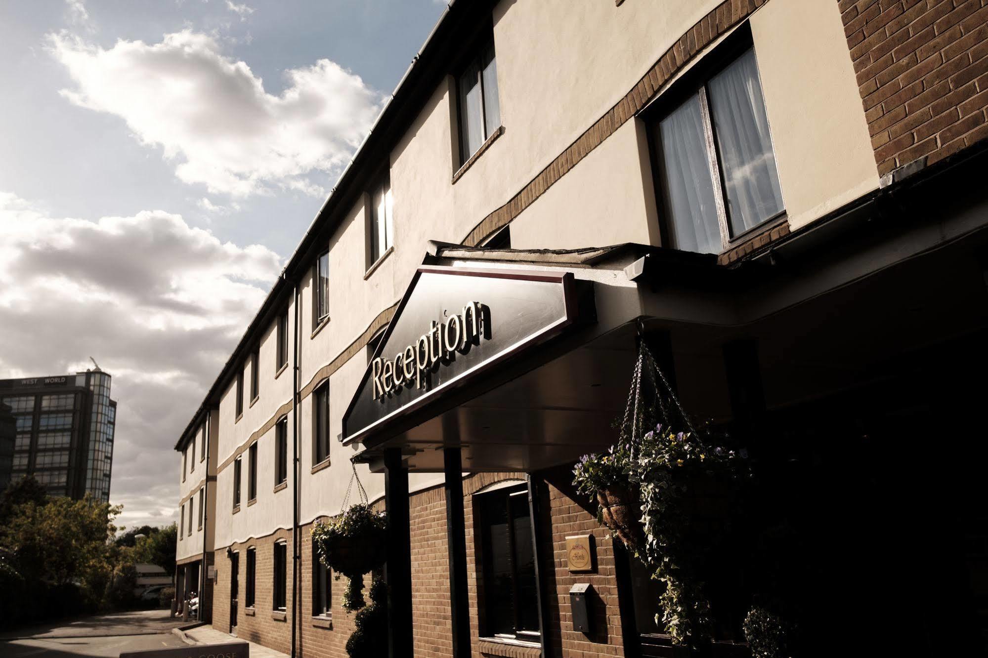 The Fox & Goose Hotel London
