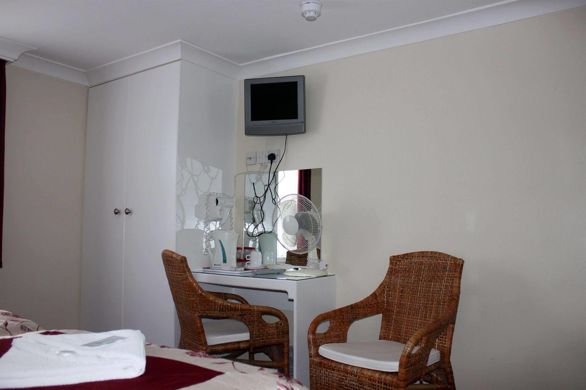 Hotel Melbourne House