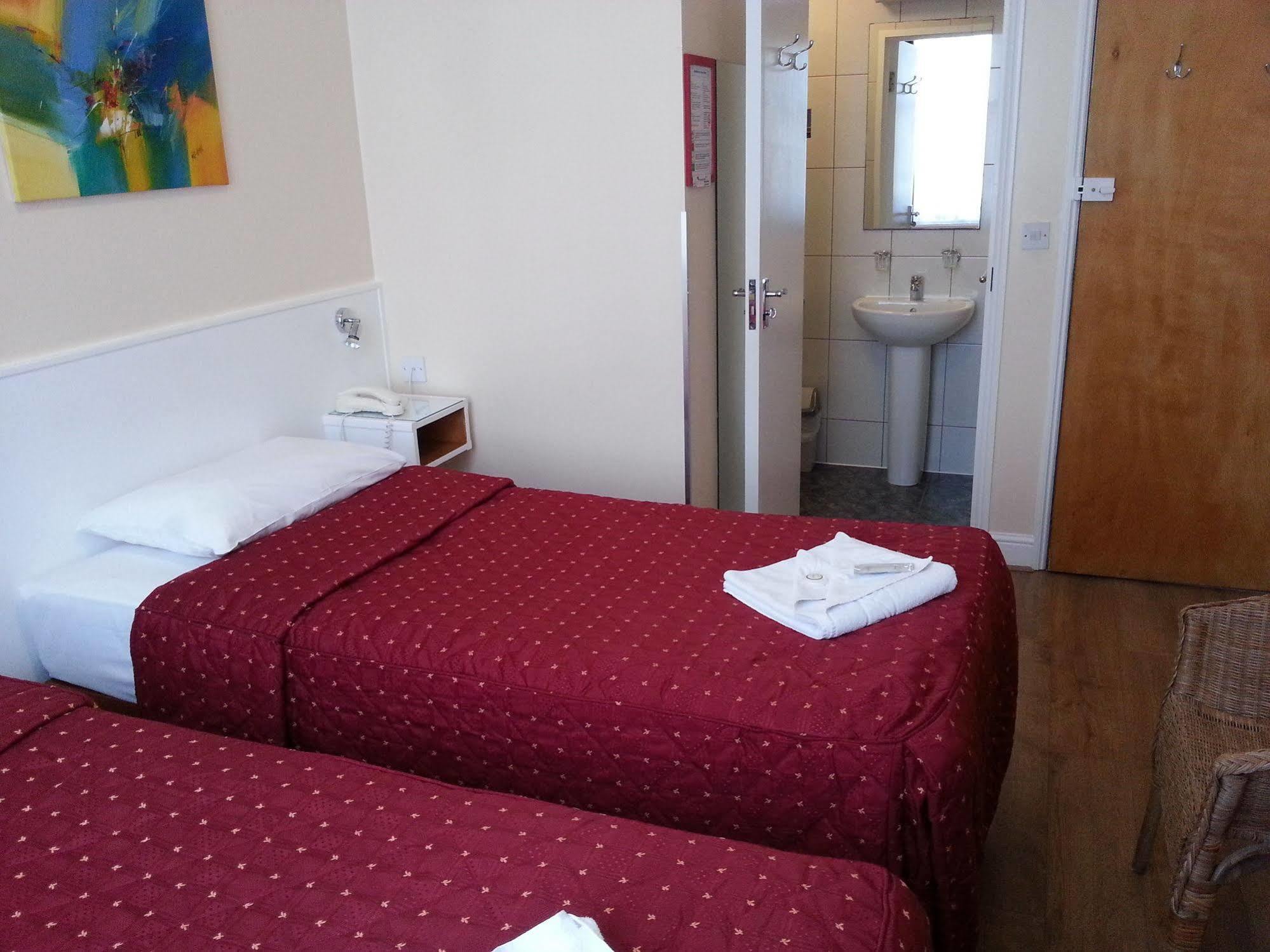 Melbourne House Hotel London