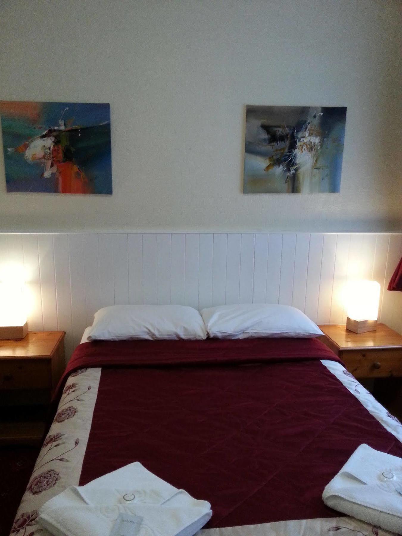 Melbourne House 3*