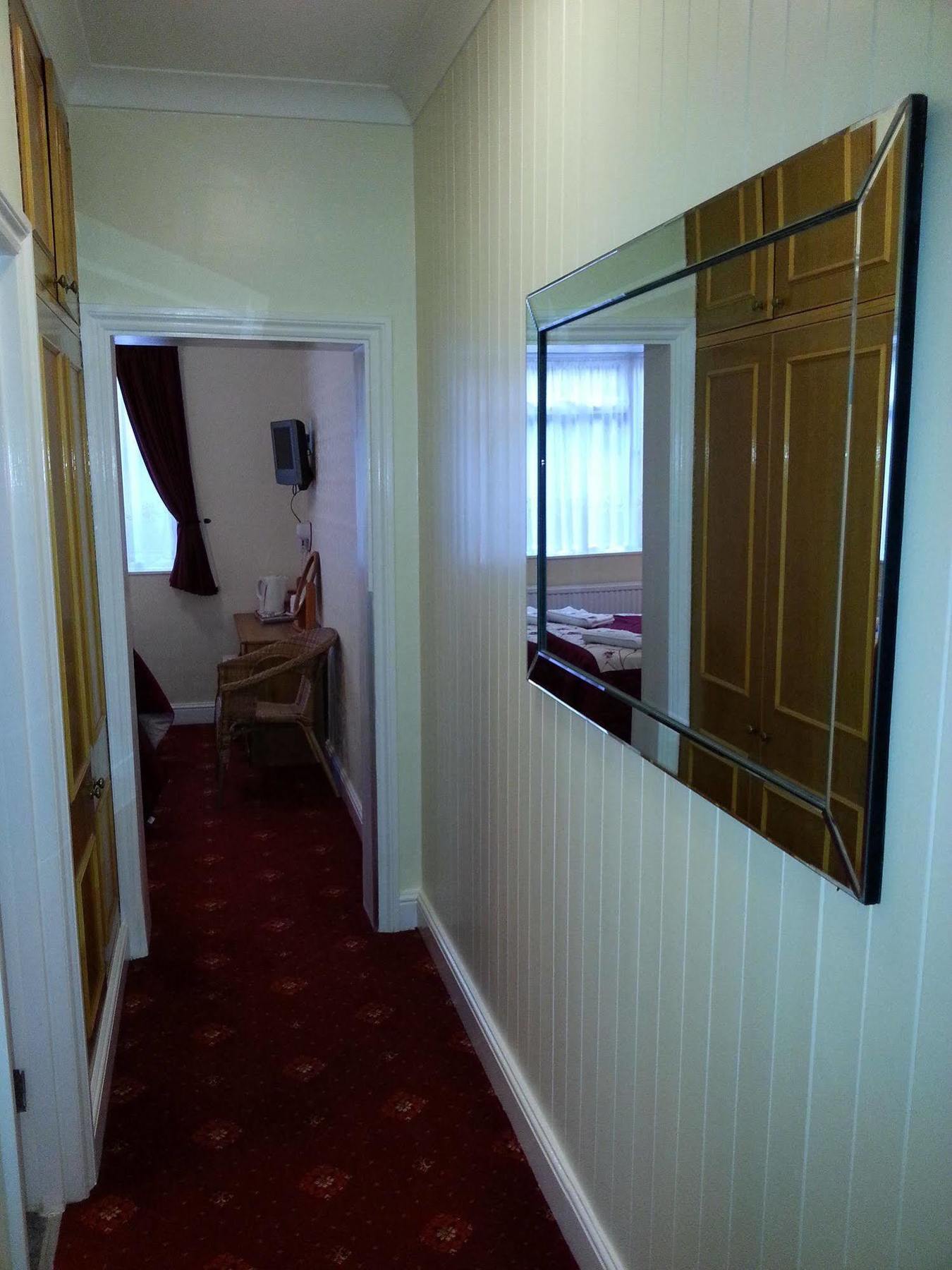Hotel Melbourne House 3*