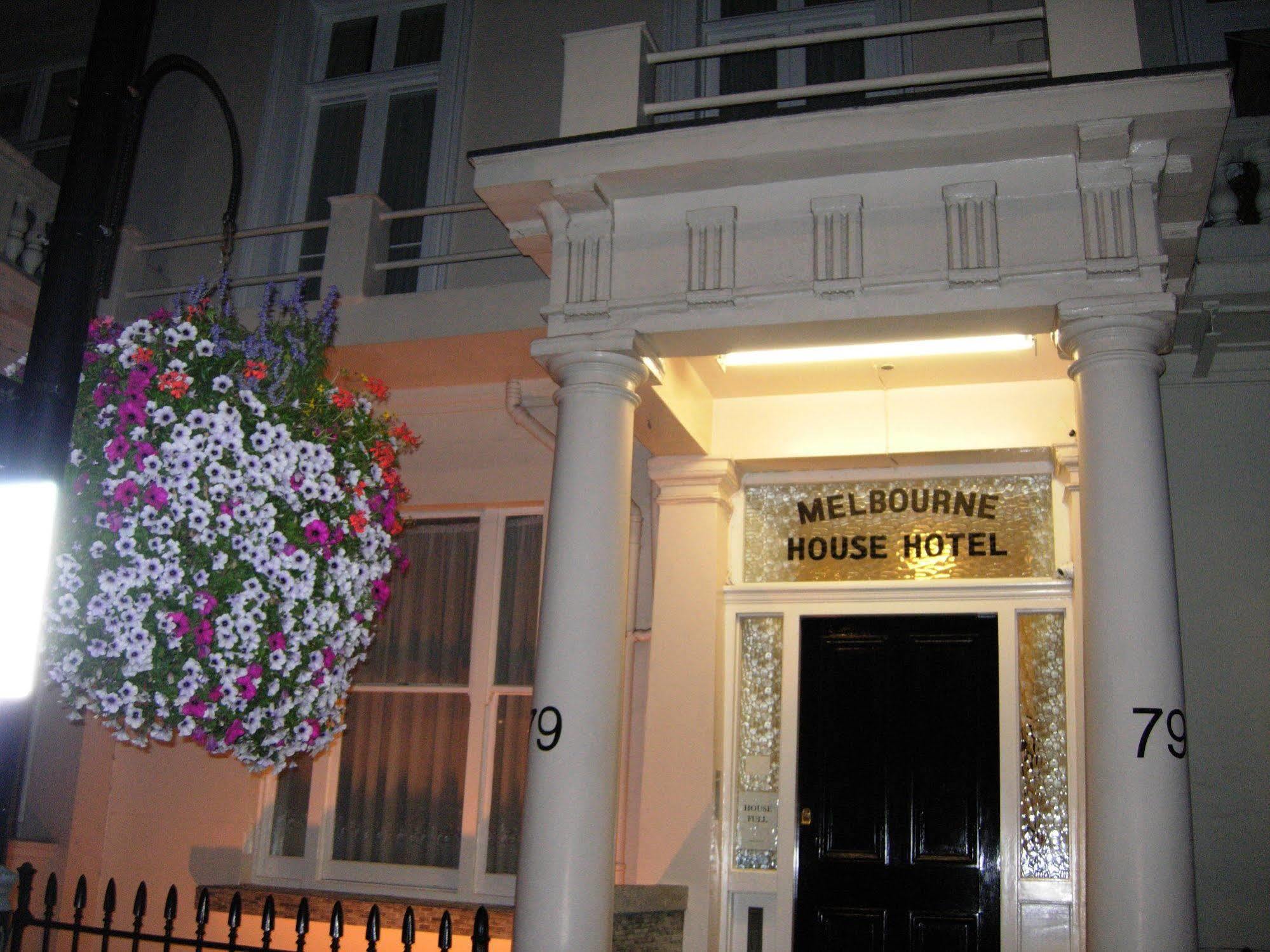 Melbourne House 3*