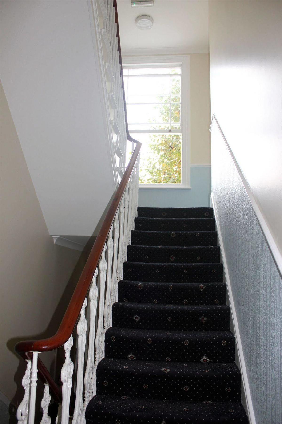 Melbourne House Hotel 3*