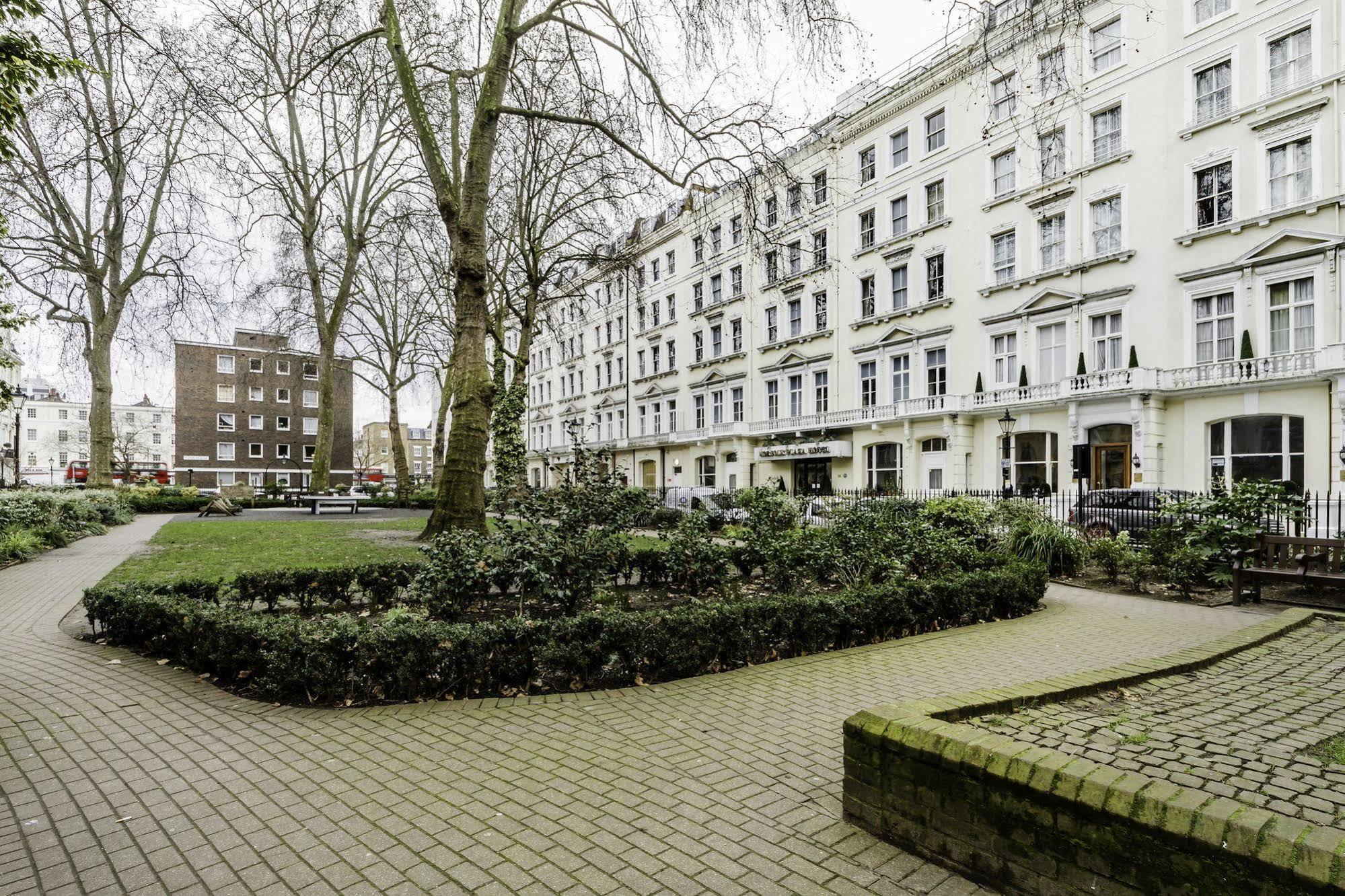 Tudor Court Hotel 3*