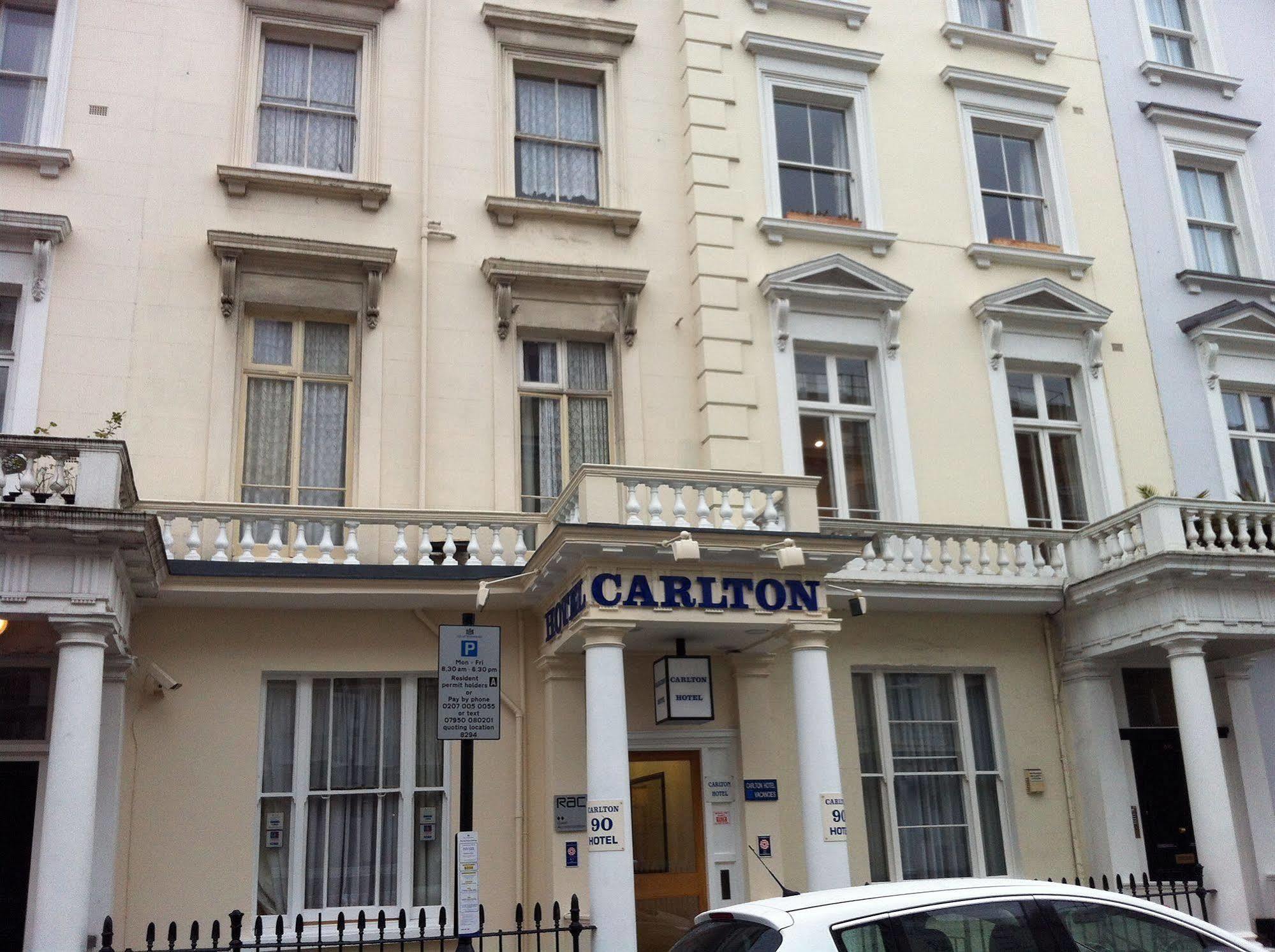Pensión Carlton 2*