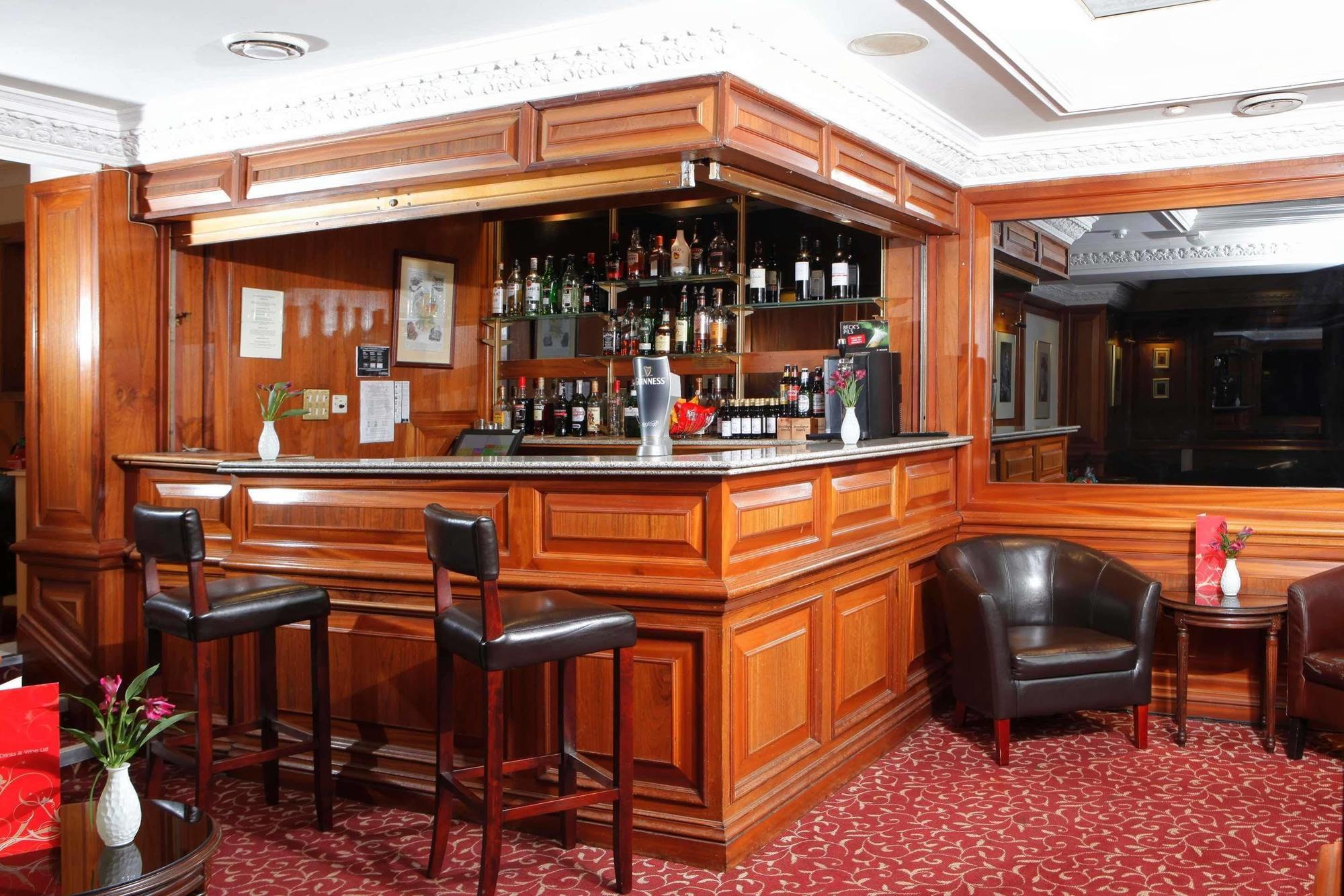 Western Burns Kensington Hotel 3*