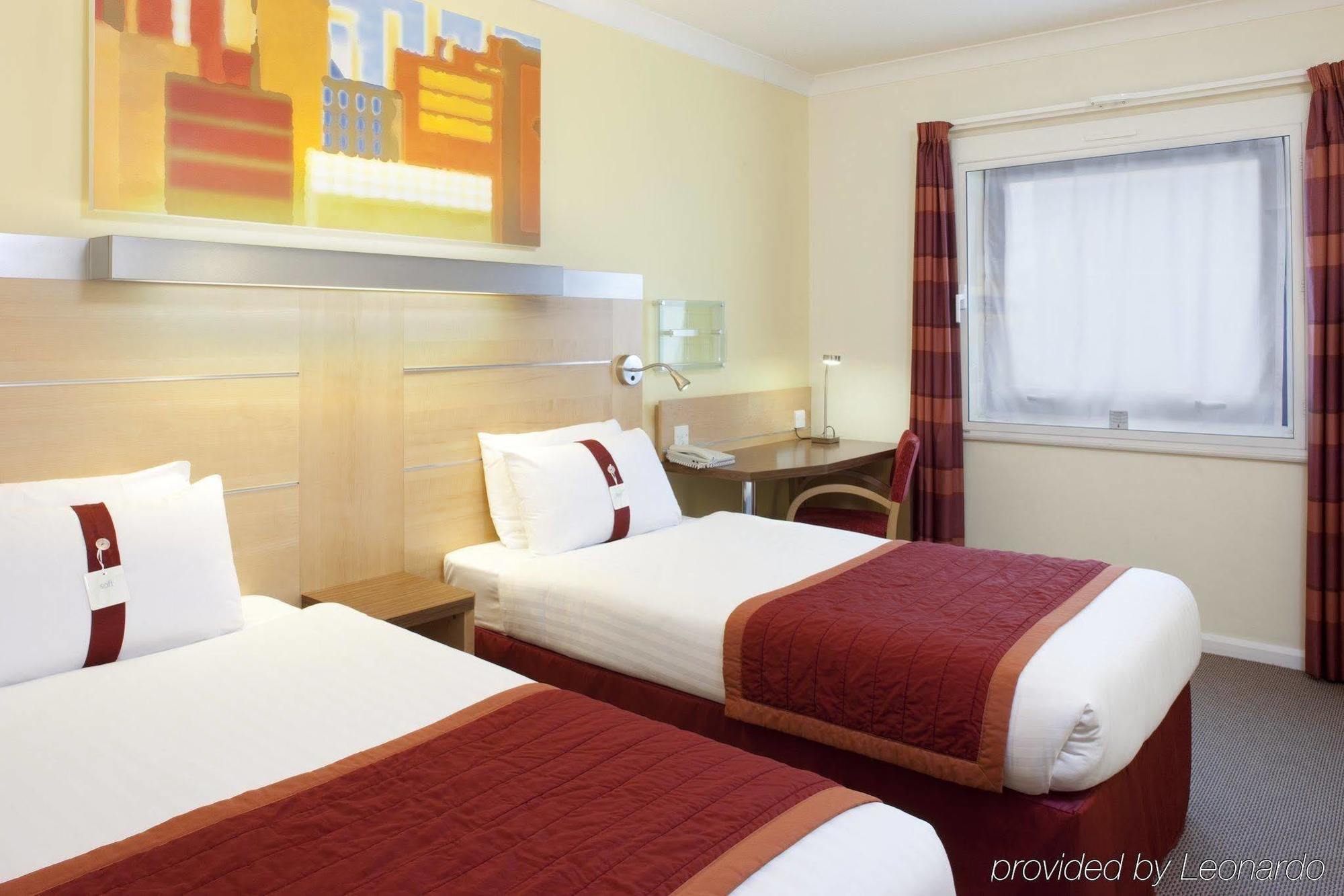 Express Park Royal By Ihg 3* London