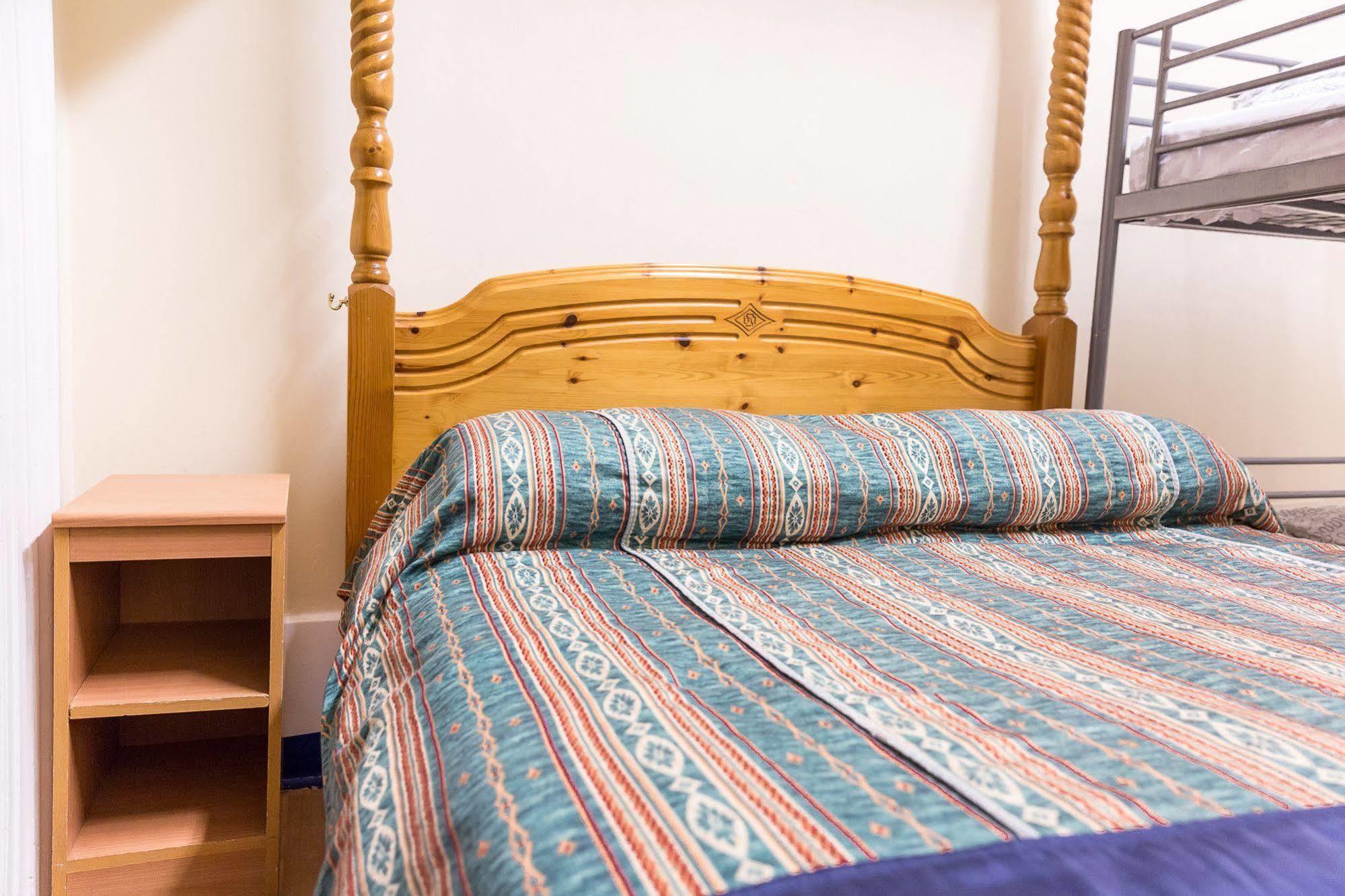 Guest house Atlas