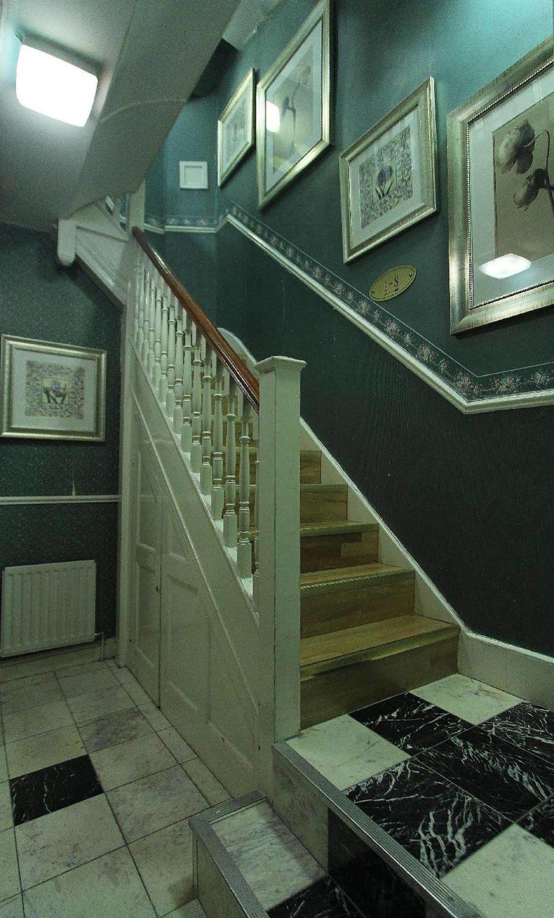 Hotel Opulence