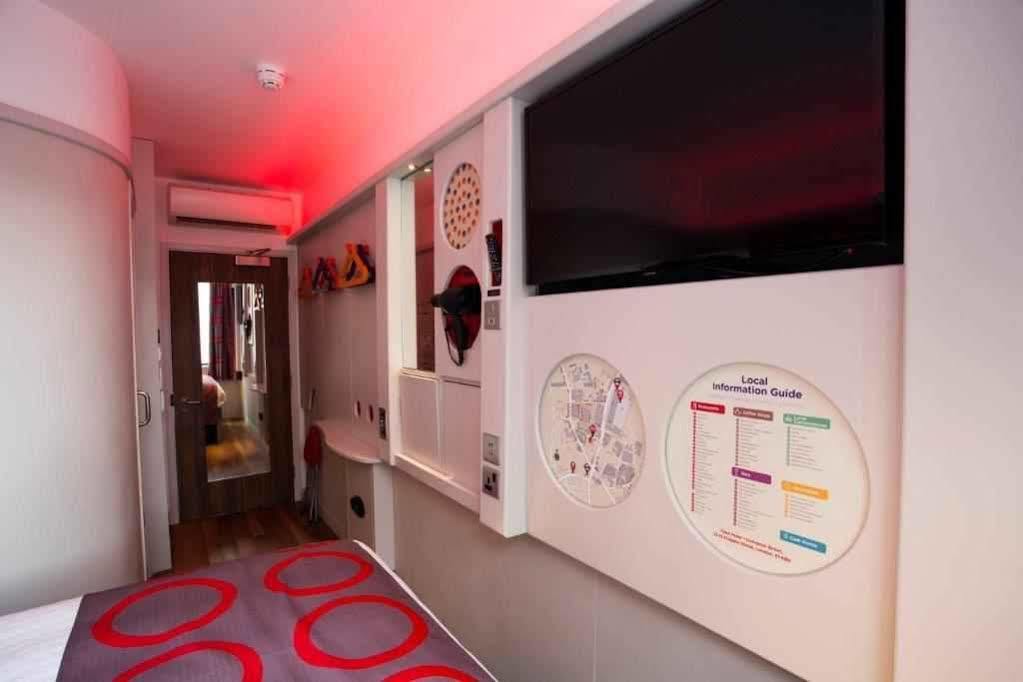 Point A Canary Wharf 3* London