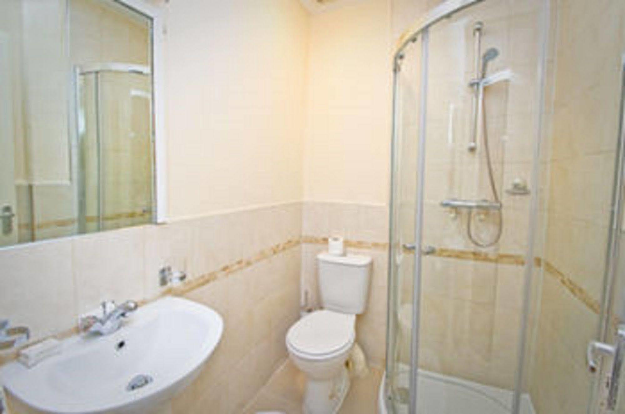 Leigh House London