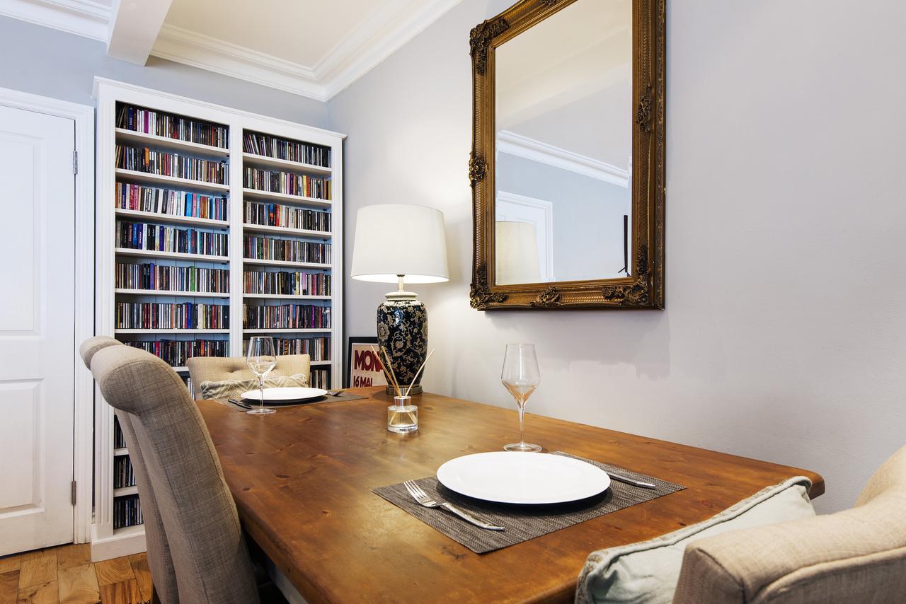 Modern Kensington Near Kensington Palace *