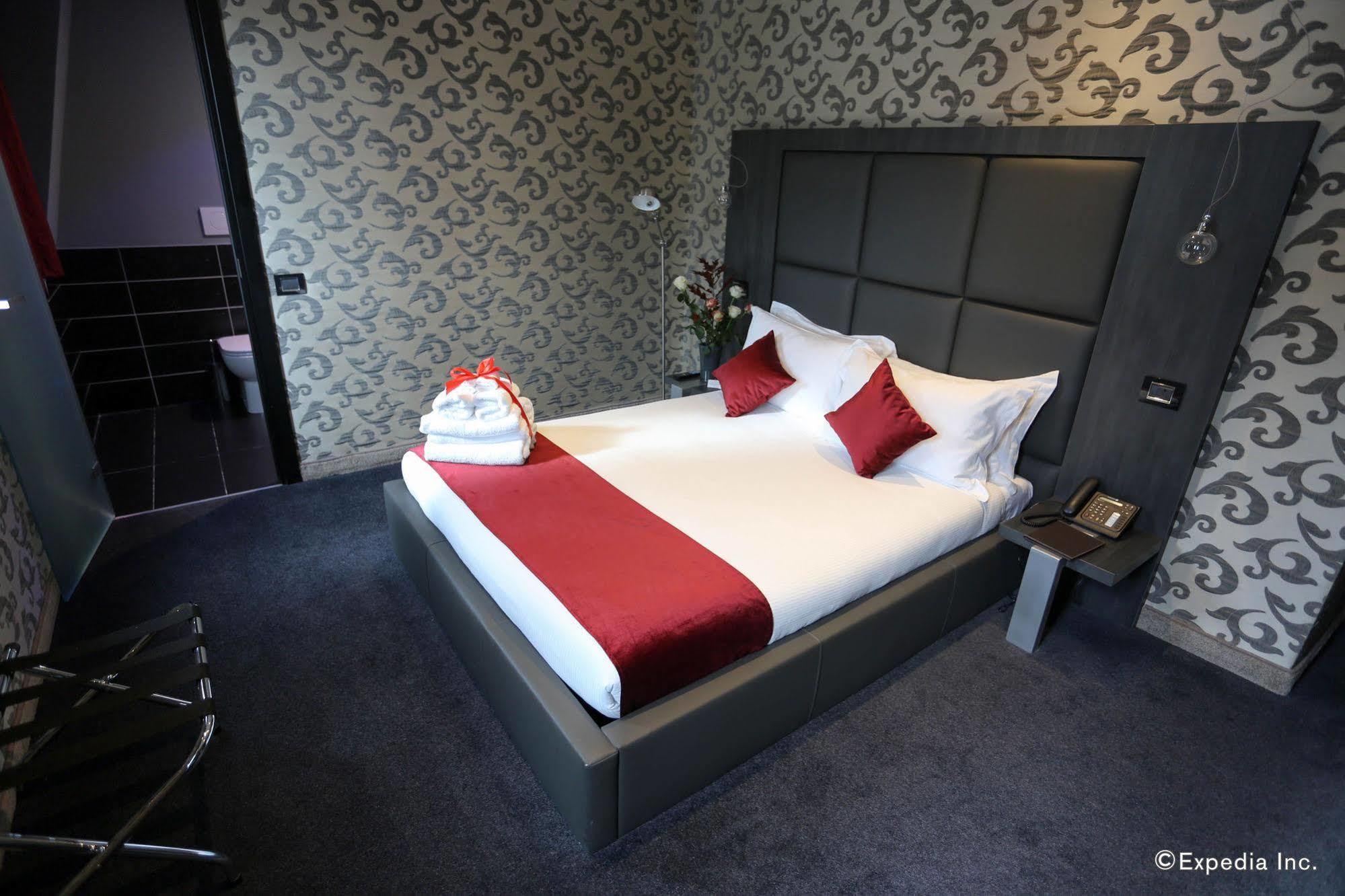 Hotel The Bryson 4*