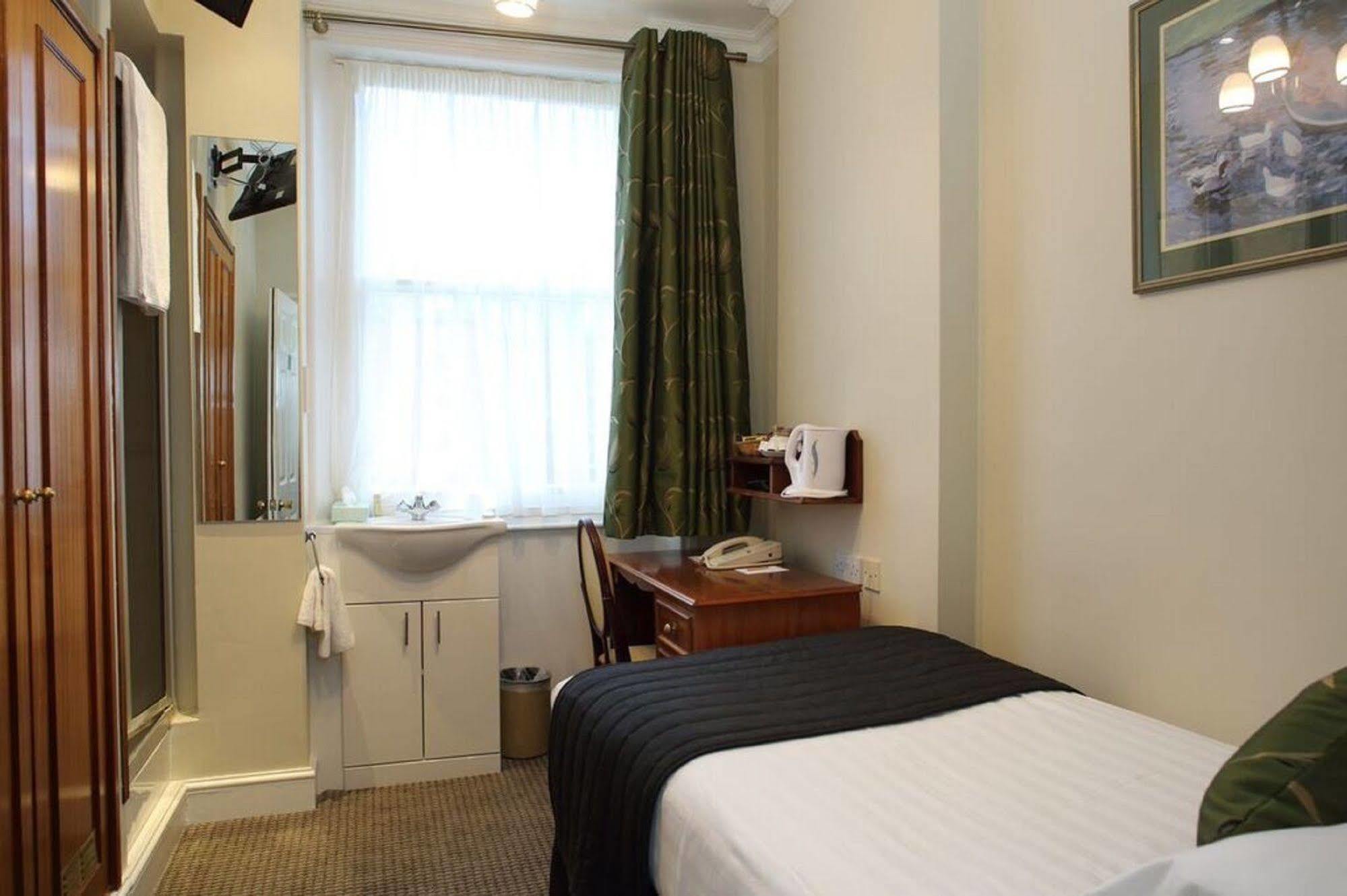 Kensington Gardens Hotel London