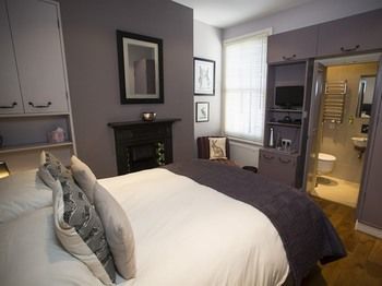 Parklands B&B 3* London