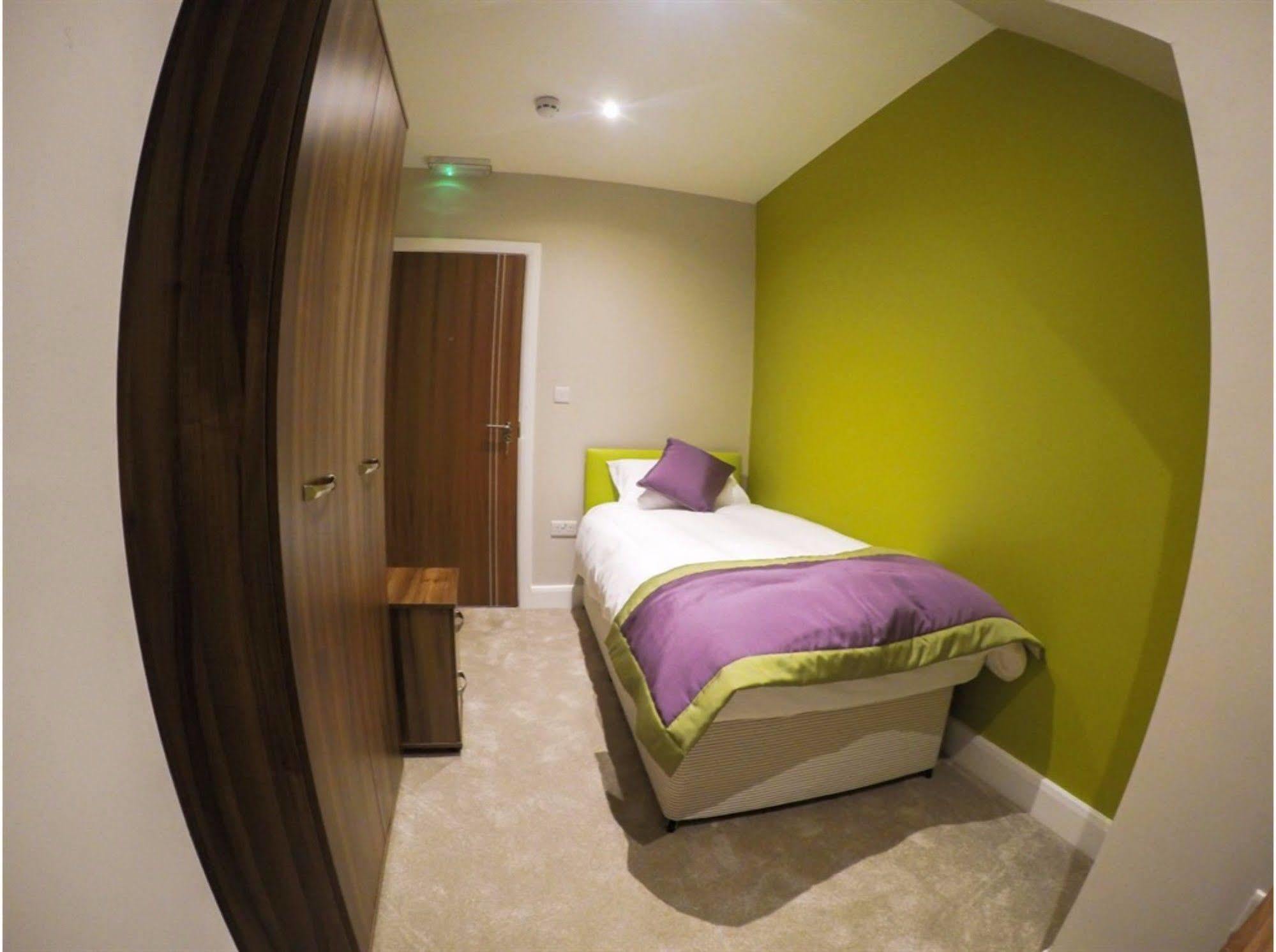 Hotel Oyo The Arch, Wembly Stadium 3*