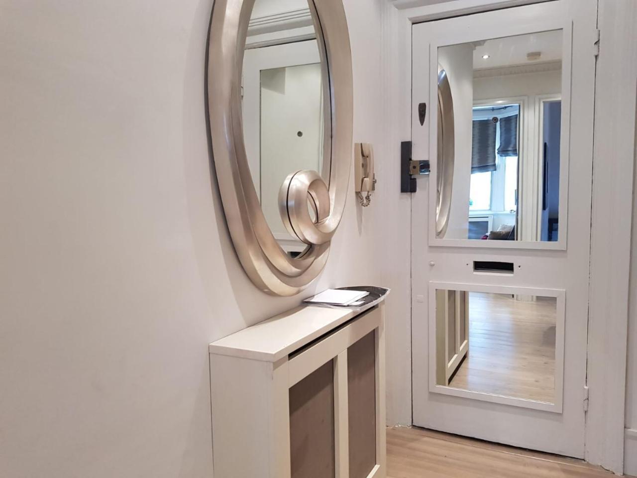 Apartment 18 Hans Crescent London