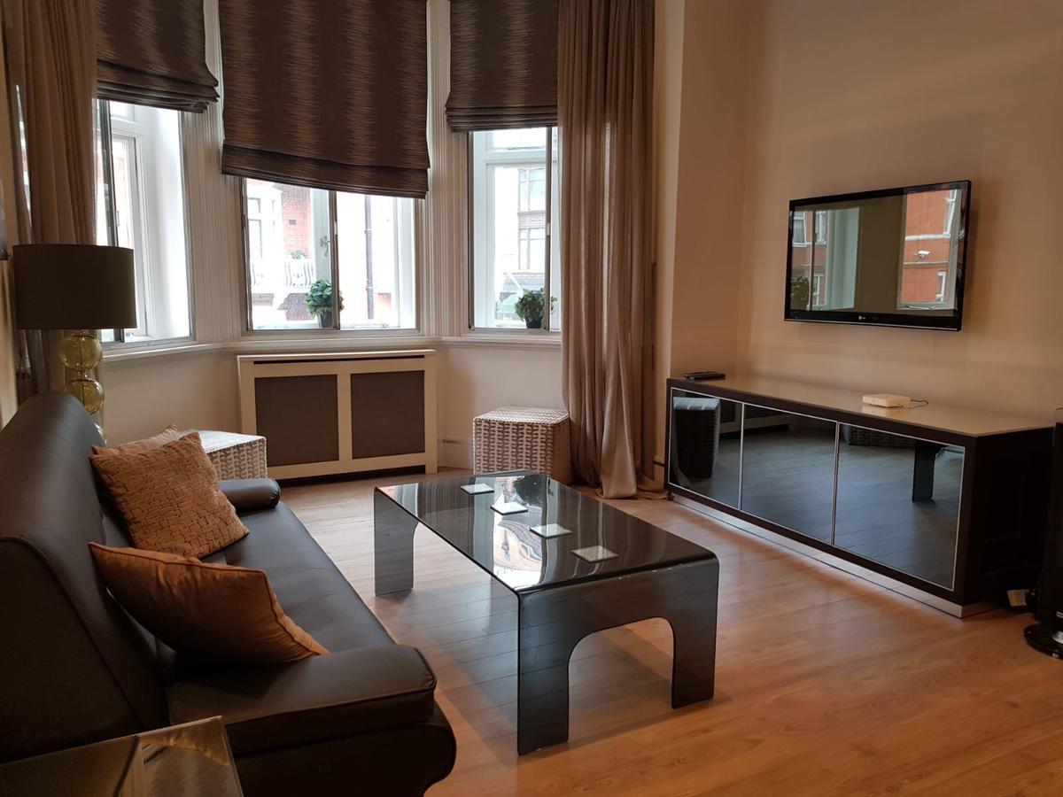 Apartment 18 Hans Crescent