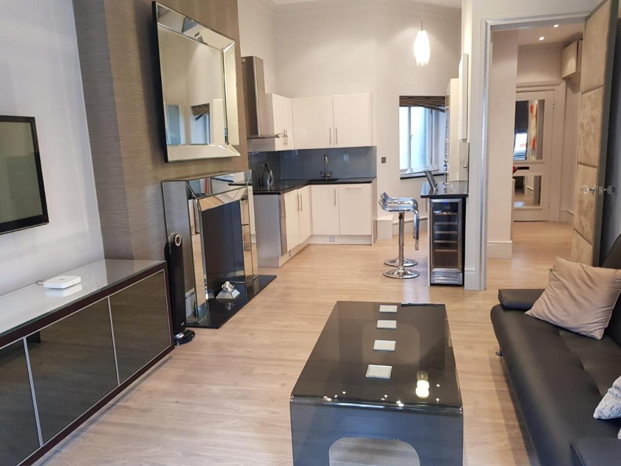 Apartment 18 Hans Crescent London