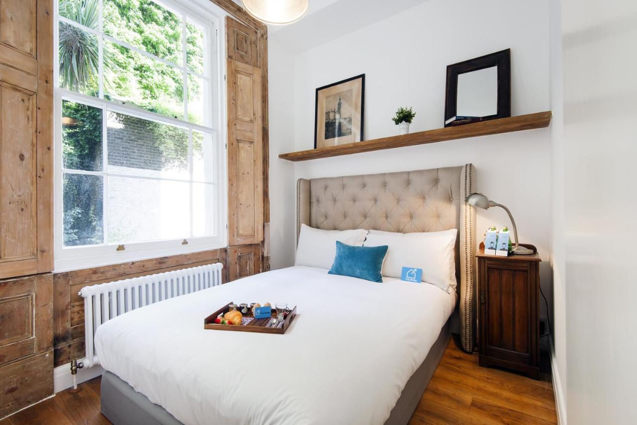 Apartment Bright Talbot Road London