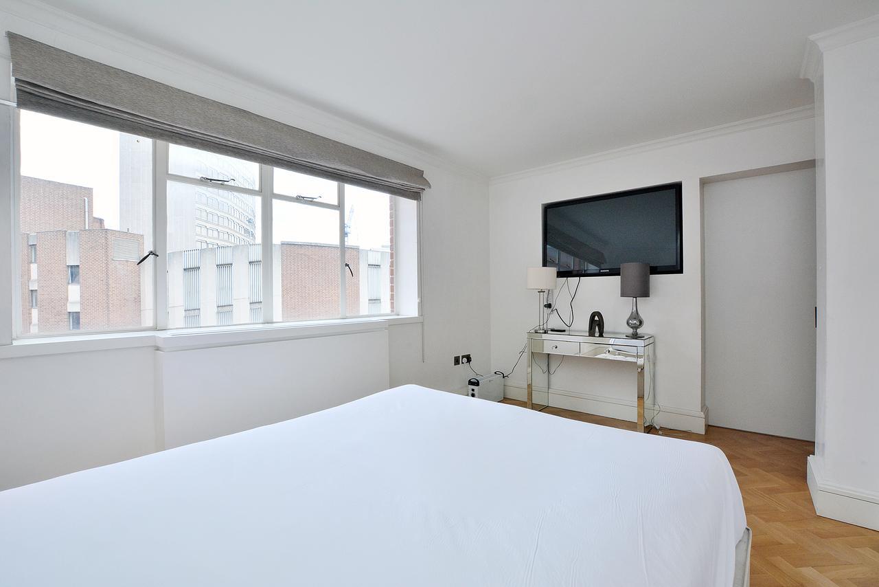 18 Hans Crescent Apartment London