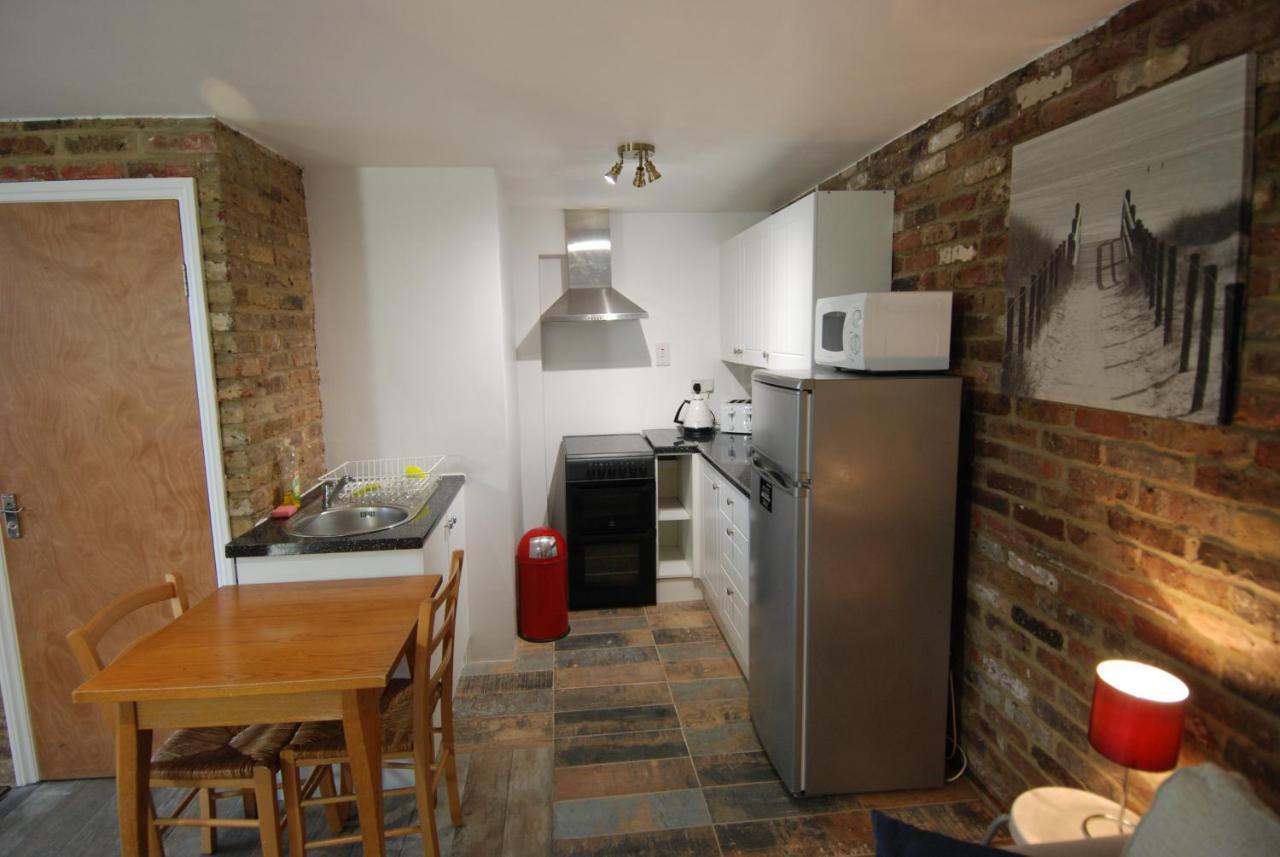 Destination 2 Three Apartment *