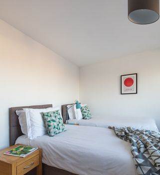Sonder The Bard Aparthotel