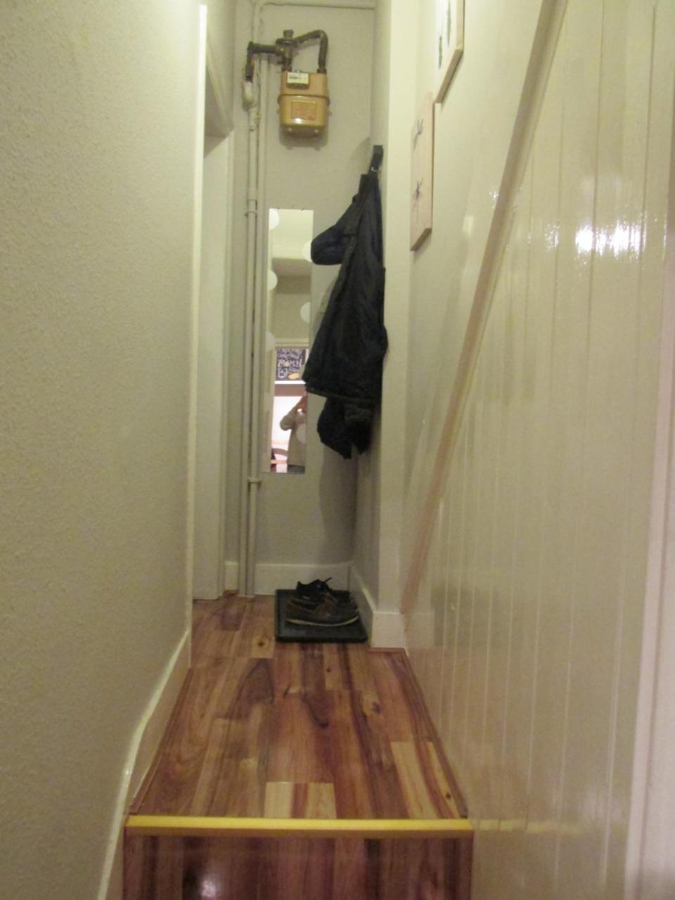 The Quiet & Cosy Fulham Reach Crib *