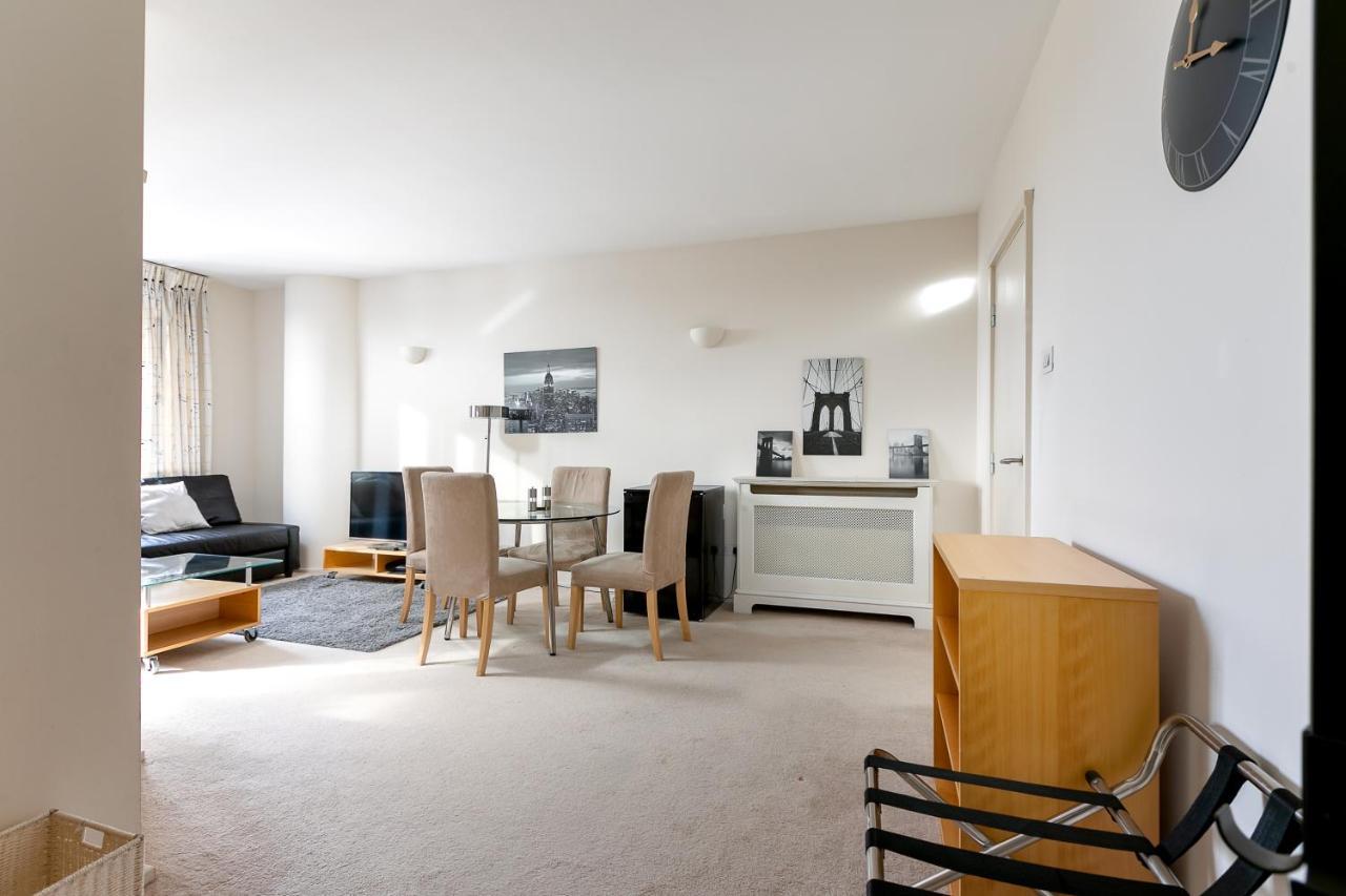Point West Apartment London