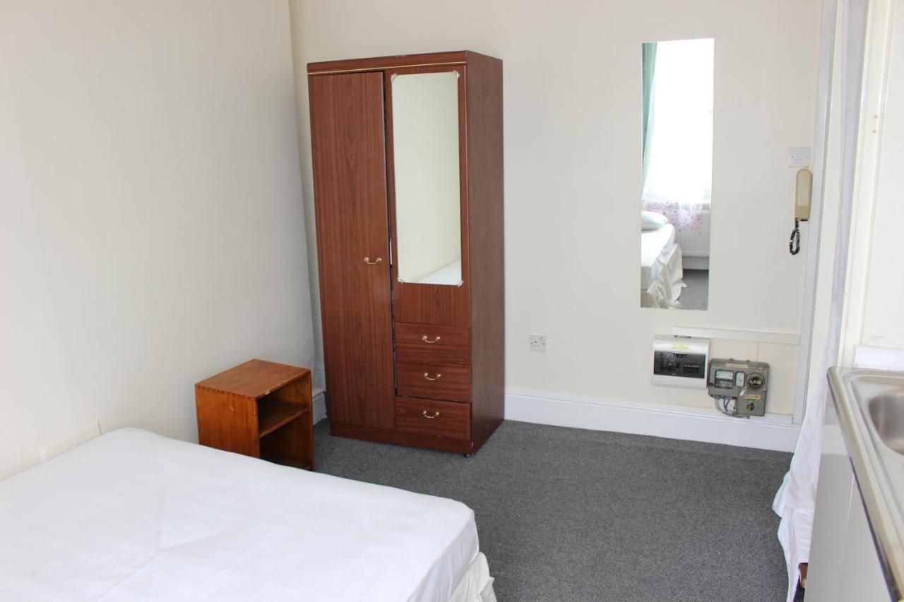 Regents Court Apartment London