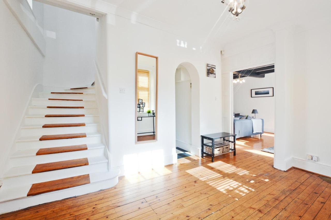 Luxury 3 Bedrooms Mews House In South Kensington London