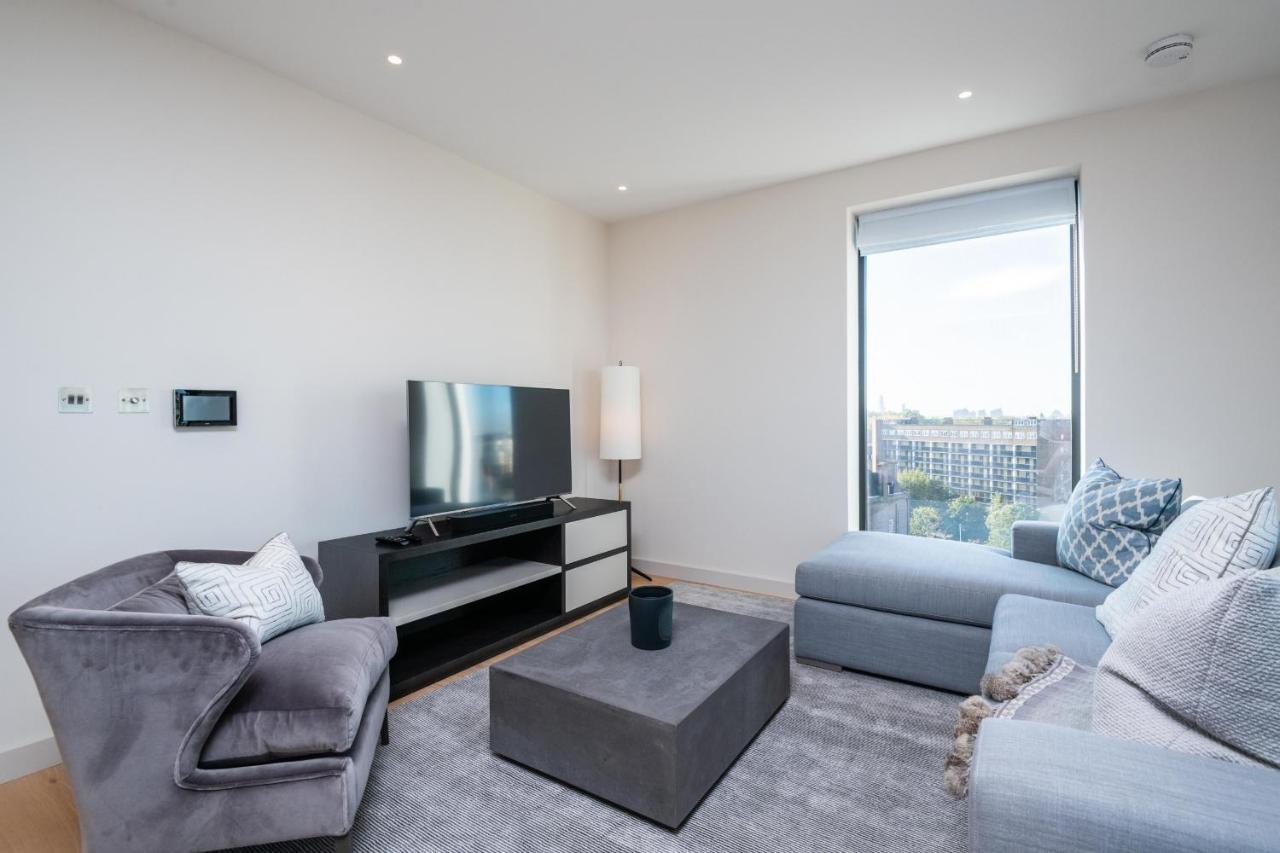 Luxurious Victoria By The Apollo Theatre By Underthedoormat London