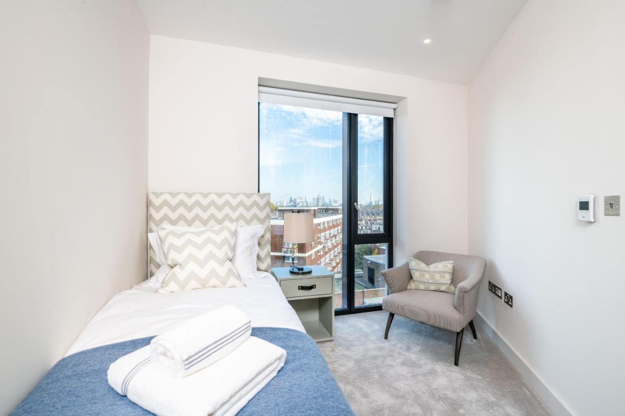 Luxurious Victoria By The Apollo Theatre By Underthedoormat London