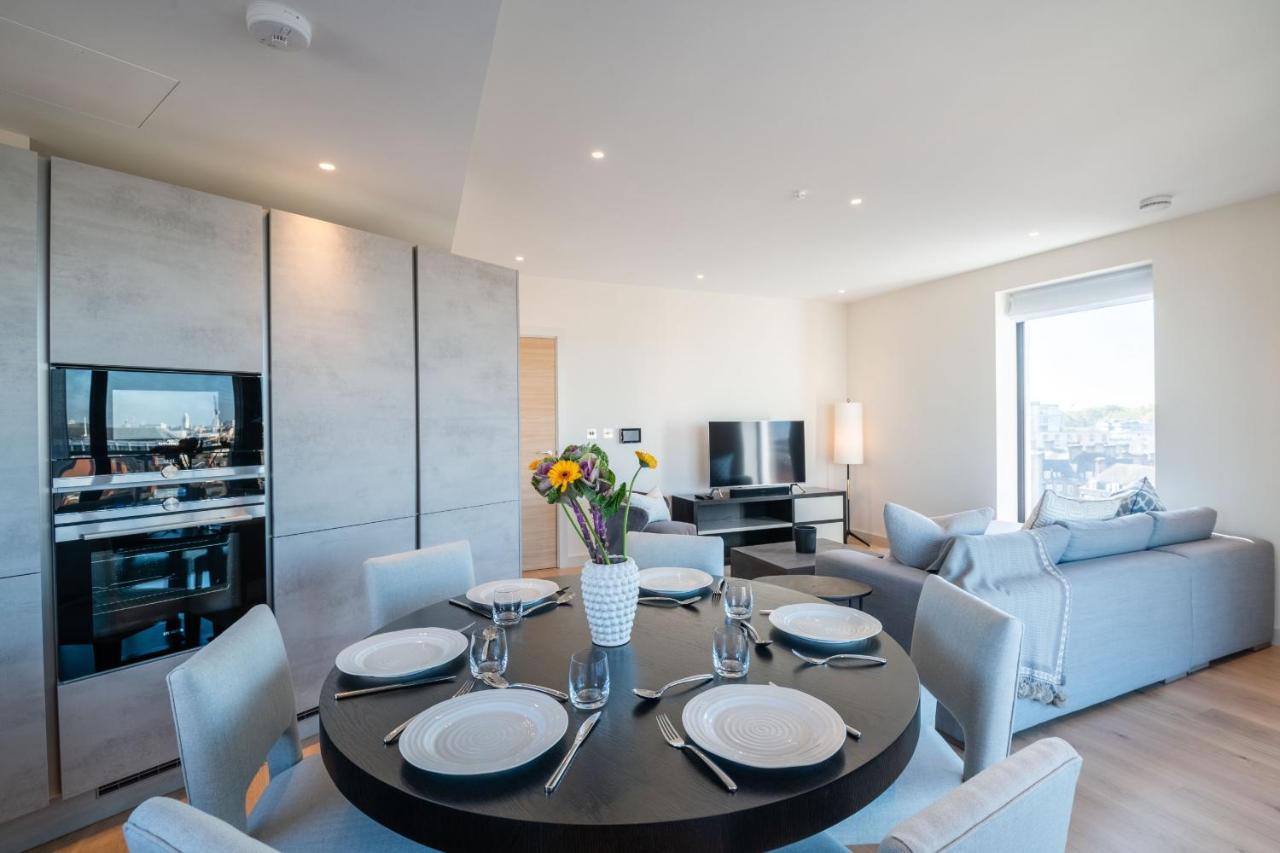 Luxurious Victoria By The Apollo Theatre By Underthedoormat London