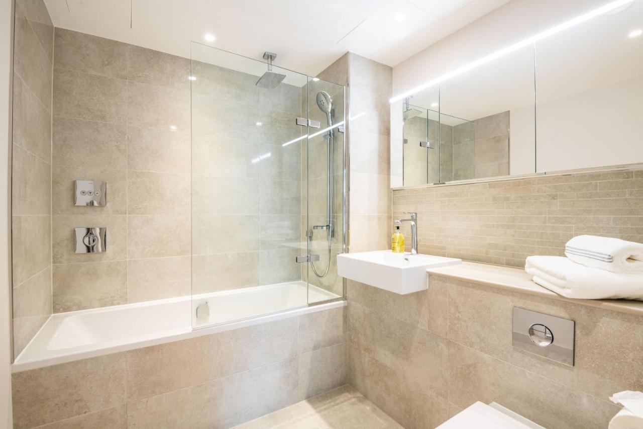 Apartment Luxurious Victoria By The Apollo Theatre By Underthedoormat London