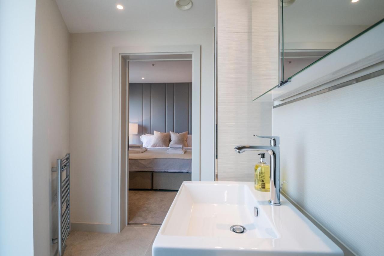 Luxurious Victoria By The Apollo Theatre By Underthedoormat * London