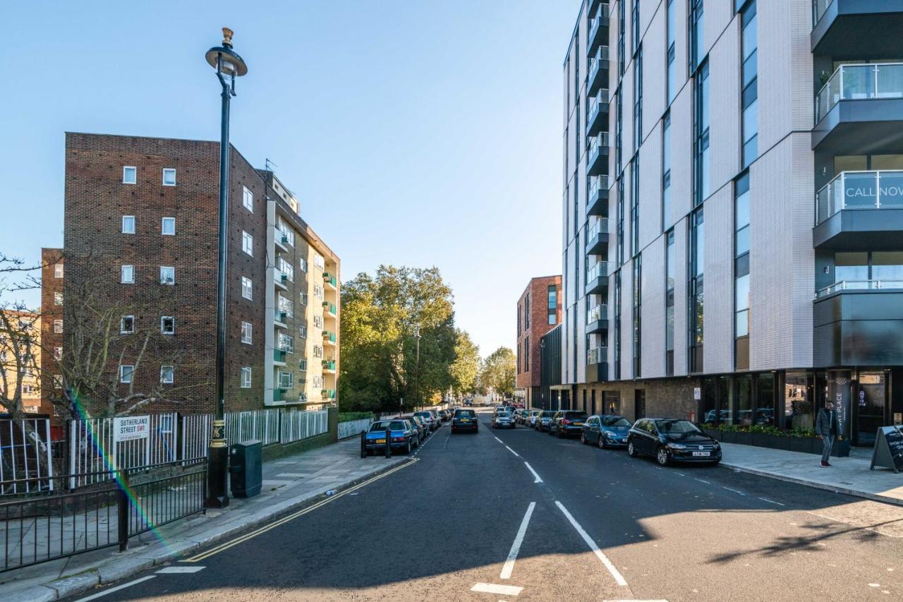 Apartment Luxurious Victoria By The Apollo Theatre By Underthedoormat London