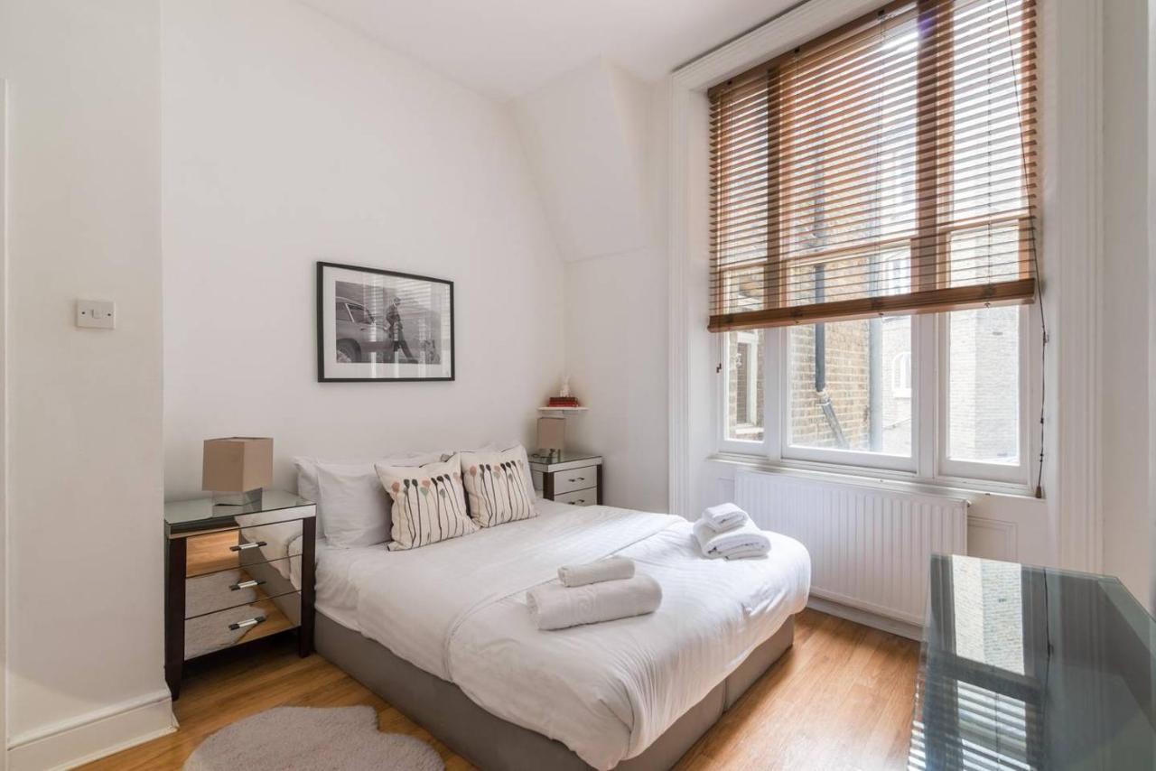 Apartment 2br Spacious Flat In West Kensington Fits 6! *